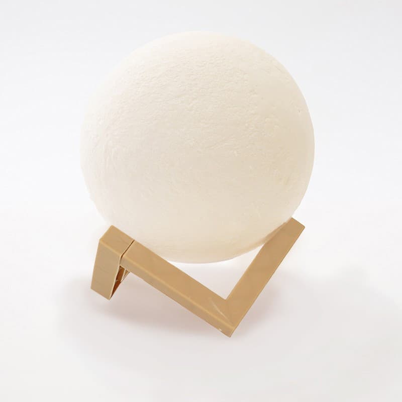 Lampa de veghe luna, culori, lumina LED alb cald, alimentare baterii, stand din plastic, 15 cm — varianta 2