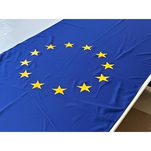 Steag Europa, dimensiune mare,  90 x 150 cm — varianta 3