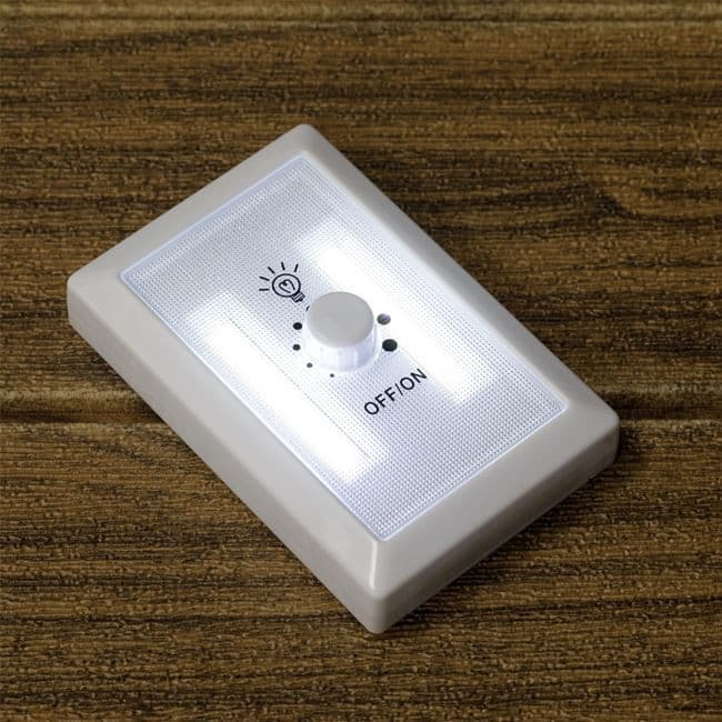 Lampa LED cu lumina reglabila, 9 nivele, 7.5 x 11 cm — varianta 2