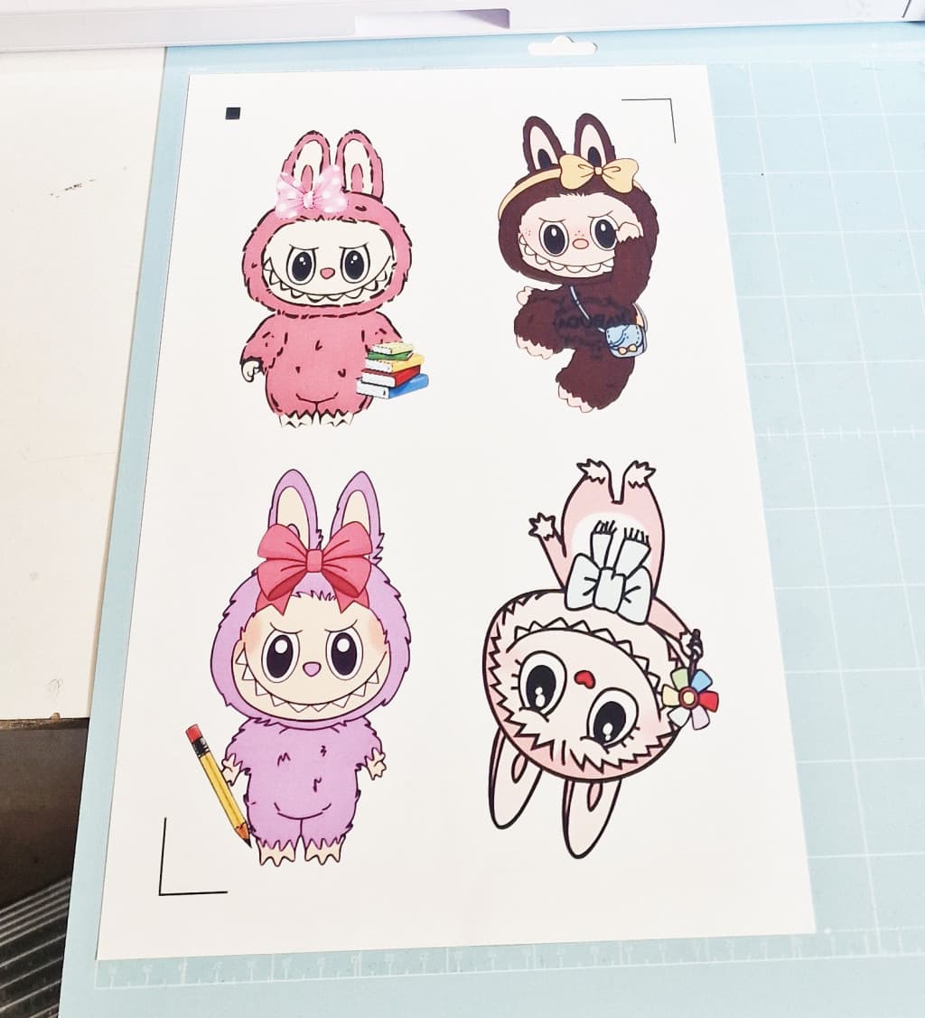 Sticker mic/mare pentru tricouri sau alte materiale textile albe, termo aplicabile, model La Bubu 3 — 3