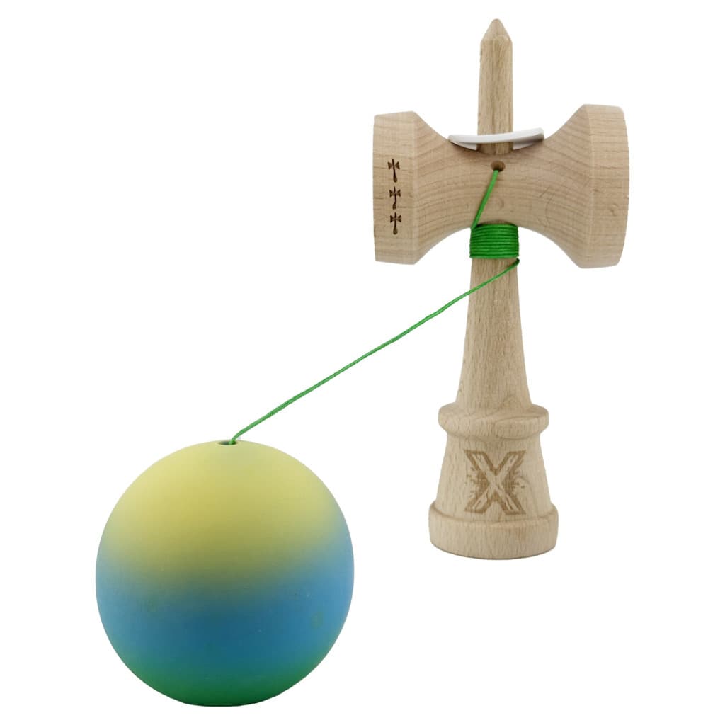 Jucarie lemn Kendama X, Rubber Grip, cupe mari V3, gaura in basecup, rulment, ata rezerva, verde/galben/albastru — 3